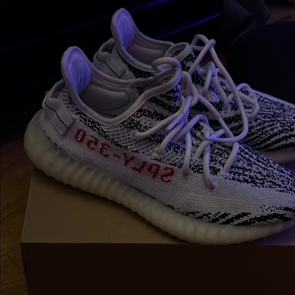 Adidas Yeezy Boost 350 V2 Black White Red
